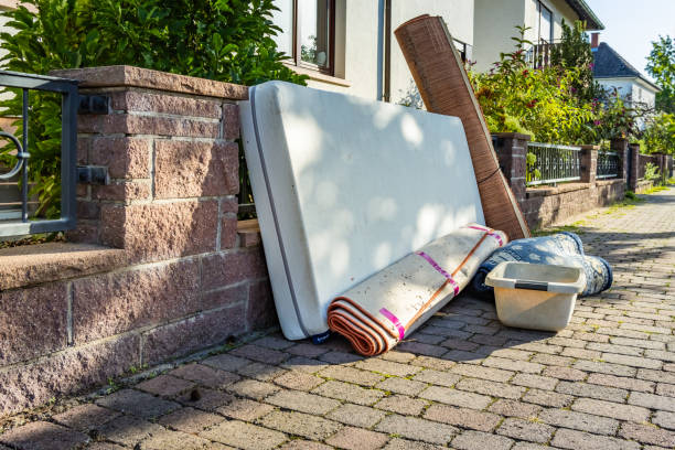 Best Mattress Removal Service  in Deltona, FL
